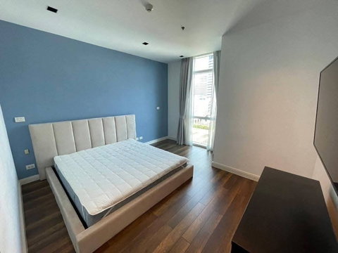 For rent: Athenee Residence, a premium luxury condominium in the heart of the city.