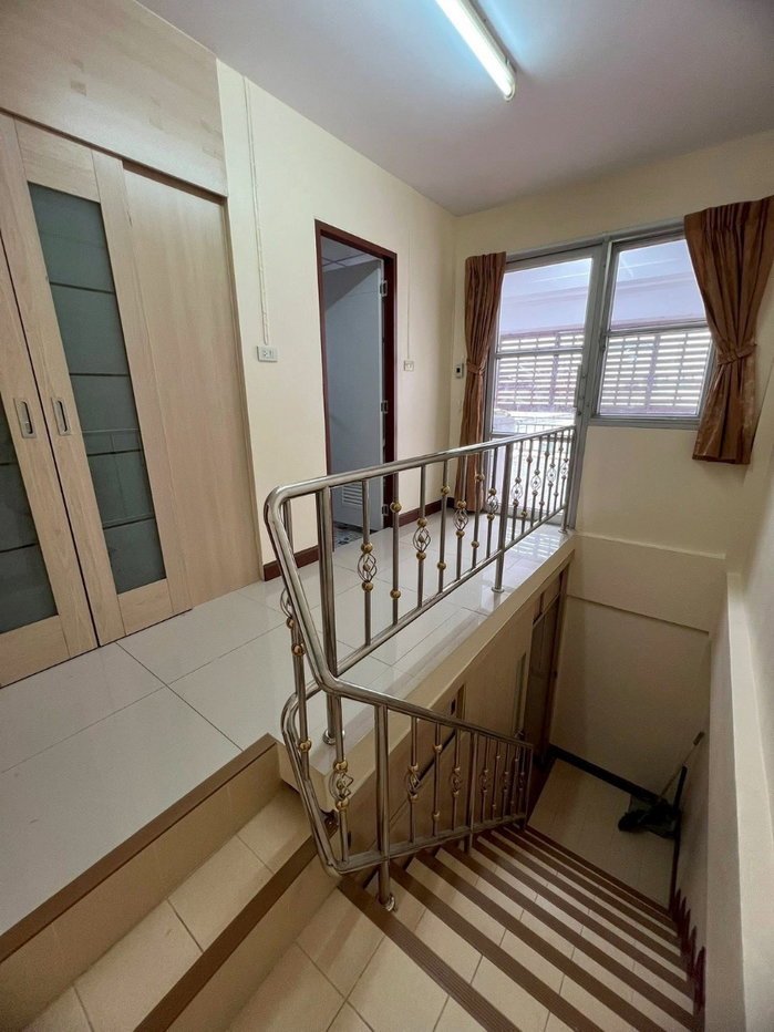 รูป #ให้เช่าอาคารพาณิชย์ตั้งแต่ชั้นลอยจนถึงชั้น4 (มีทางขึ้นแยกด้านหลังอาคาร) ในโครงการหรูหมู่บ้าน Nirvana Park ลาดพร้าว 112 – รามคำแหง 53  - รูปที่ 14/20