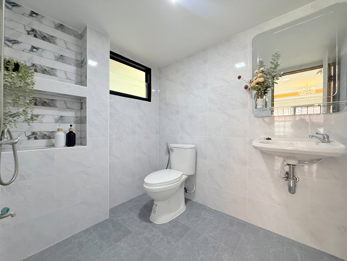 รูป บ้านเดี่ยวหลังใหญ่ แต่งใหม่ทั้งหลัง หมู่บ้าน ประภาวรรณโฮม ถนนบึงขวางซอย6 มีนบุรี ใกล้รถไฟฟ้า มีเฟอร์ฯพร้อมอยู่ - รูปที่ 35/39