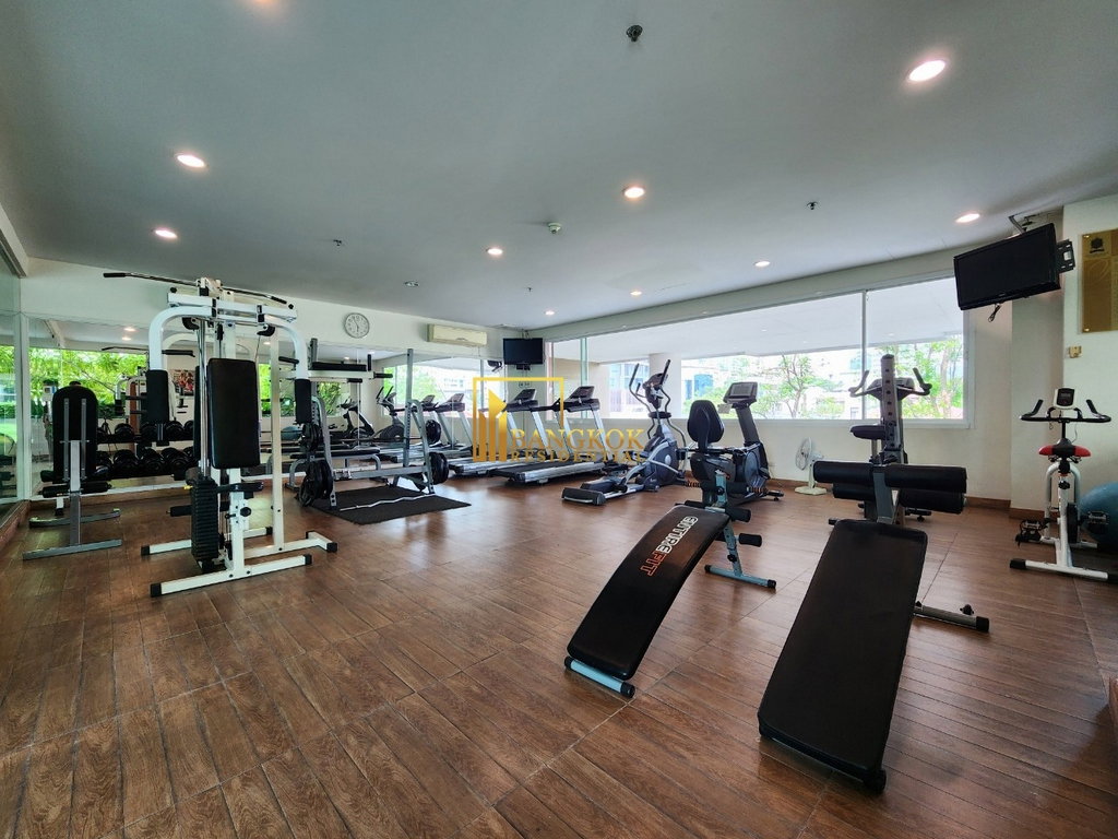 รูป Gorgeous 4 Bed Duplex Serviced Apartment in Phrom Phong - BR7102SA - รูปที่ 54/67