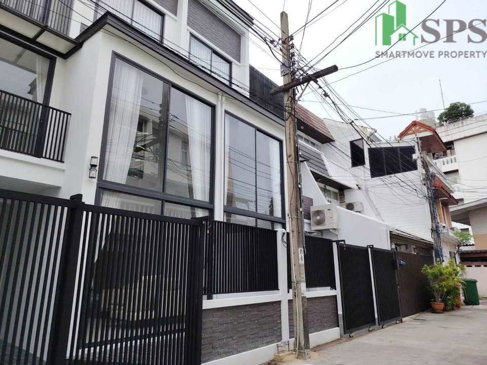 รูป ให้เช่า โฮมออฟฟิศ 3 ชั้น ทำเลเอกมัย เลี้ยงสัตว์ได้ (SPSSR173) - รูปที่ 10/10