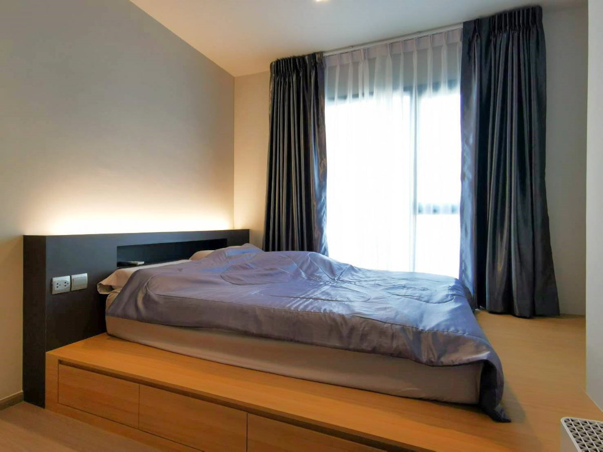 รูป P-120472 สุดหรู! ไลฟ์ อโศก-พระราม 9 วิวเมืองสวย 1 นอน พร้อมอยู่ ใกล้ MRT | Line Id: @easycondoplus | 099-229-6397 - รูปที่ 1/6