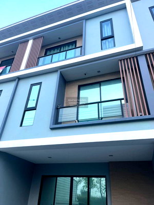 Townhouses for rent Samut Prakarn : For Rent Townhouse/Townhome  , Baan Chayada @Work Bangna-KM.5 , Bang Kaeo , Bang Phli , Samut Prakarn , CX-119908 ✅ Live chat with us ADD LINE @connexproperty ✅