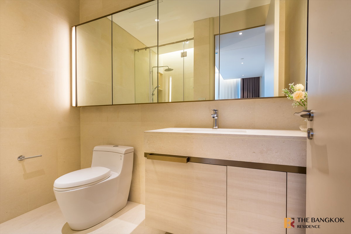รูป 💎 ขายคอนโดหรูใจกลางเมือง! Baan Sindhorn ห้องสวย พร้อมอยู่ Ultra-Privacy ใกล้ BTS ชิดลม 🚆 - รูปที่ 16/19