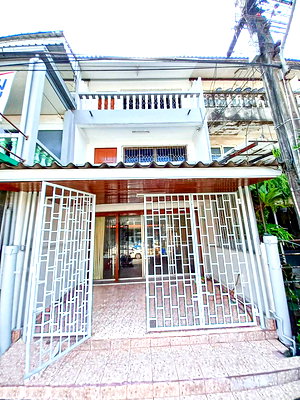 ทาวน์โฮม กรุงเทพมหานคร : ขาย  ทาวน์เฮาส์ 3 ชั้น ม.ธนะสิน  ถนนหลัก  นวมินทร์68  ทำเลค้าขาย บึงกุ่ม ใกล้ตลาดปัฐวิกรณ์