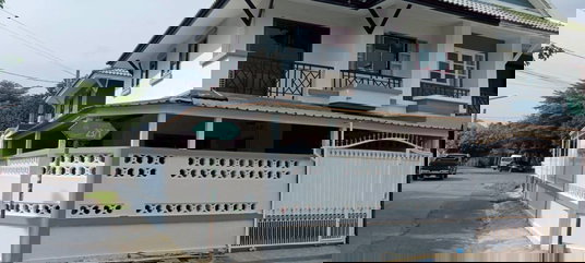 ขายบ้านแฝด 2 ชั้น พฤกษา 14A หลังมุม 23.90 ตรว. ซอยวัดลาดปลาดุก อ.บางใหญ่ จ.นนทบุรี ราคา  2,250,000 บาท