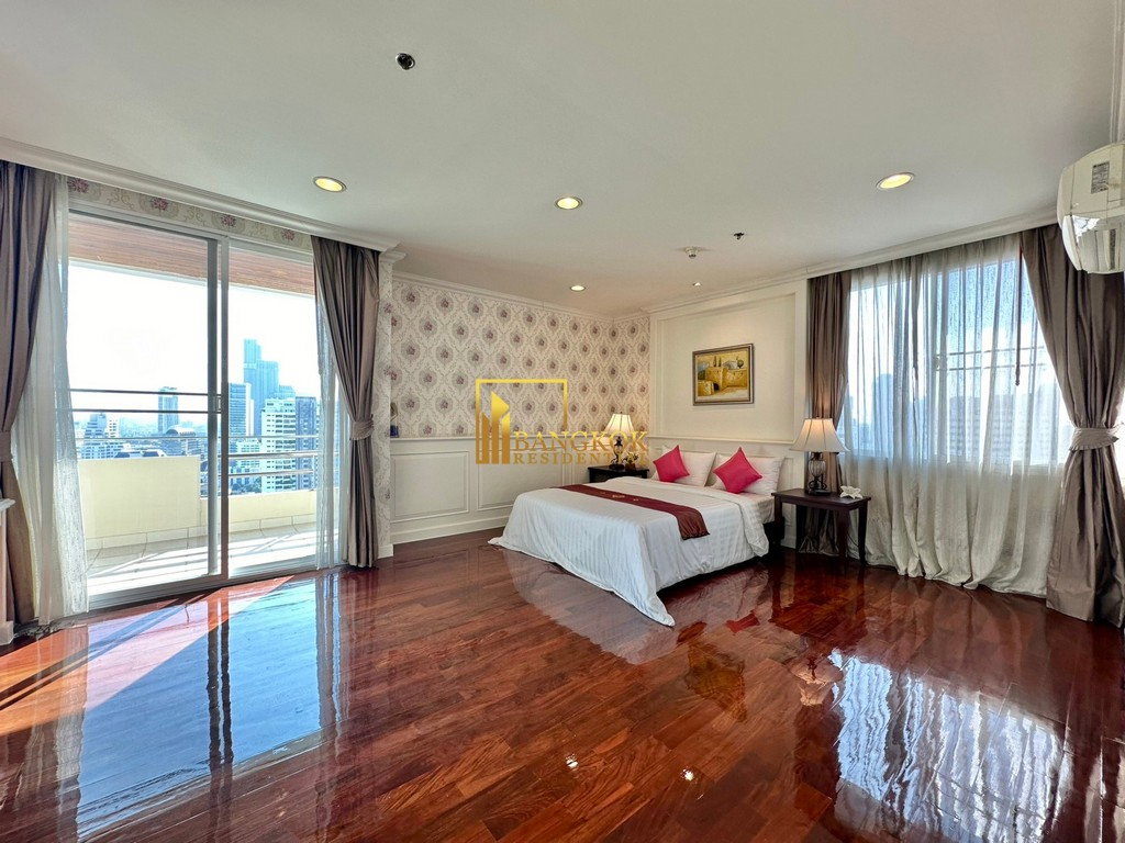 รูป Gorgeous 4 Bed Duplex Serviced Apartment in Phrom Phong - BR7102SA - รูปที่ 32/67