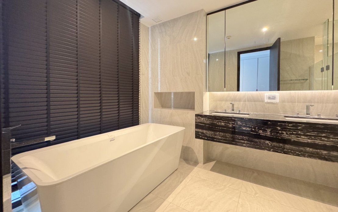 รูป 💎 Prestige Condo for Rent | Thonglor | Premium Living for Busy Professionals | Near BTS Thonglor | 160,000 THB/Month | คอนโดหรู ทองหล่อ สำหรับคนทำงานระดับบน ใช้ชีวิตง่าย ใกล้ BTS ทองหล่อ – LTH14964 - รูปที่ 2/5