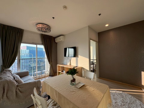 🏢 For Rent: Noble Revolve Ratchada 2