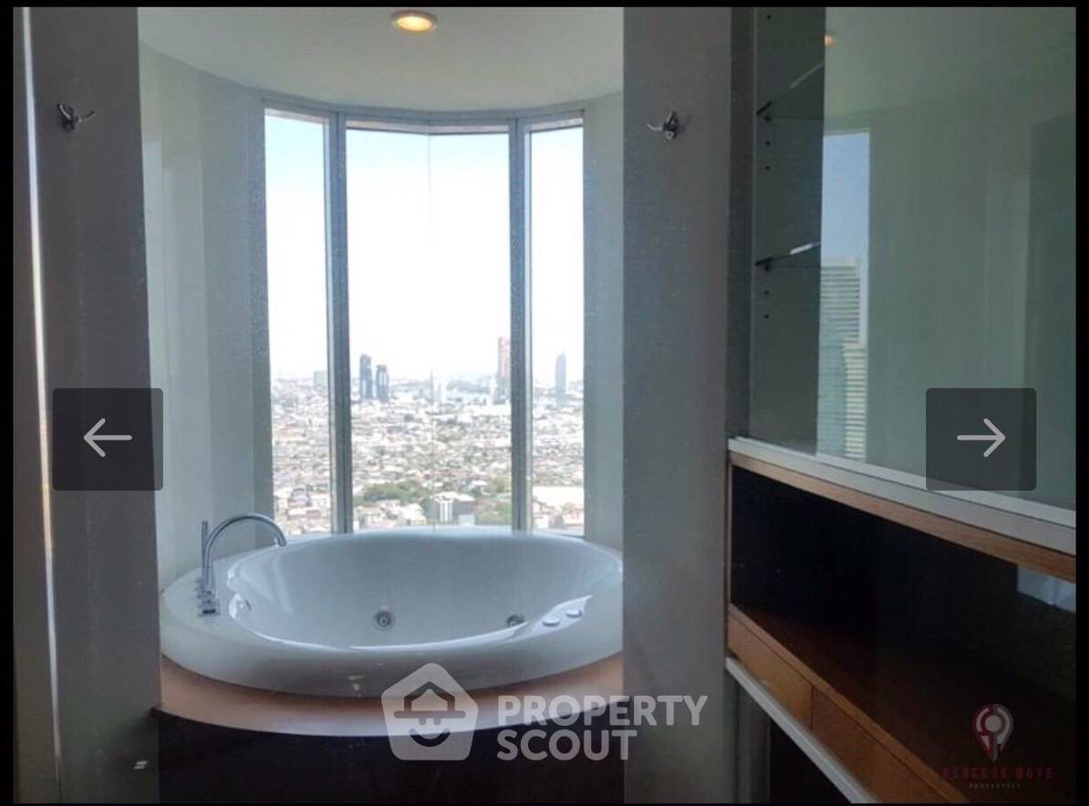 picture 4-BR Condo at Watermark Chaophraya near BTS Krung Thon Buri (ID 511563) - 5/10