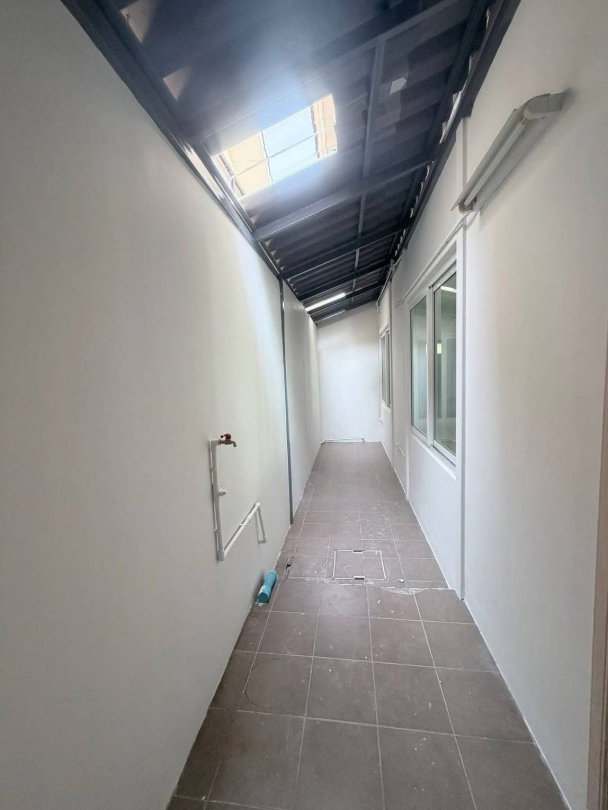 รูป ขายบ้านแฝด รีโนเวทใหม่ ม.แมกโนลีย์ สวนเสือ ศรีราชา - รูปที่ 3/11