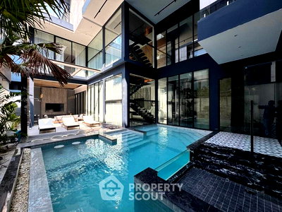 Houses for sale Pattaya Sai 2 : 6-BR House close to Pattaya South (ID 2800287)