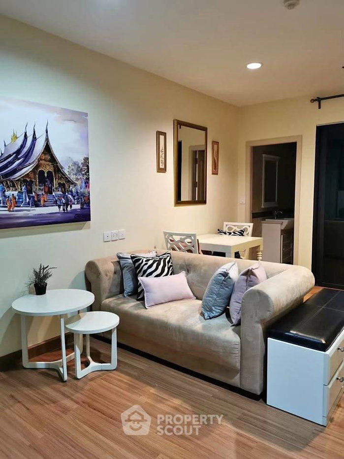 picture 2-BR Condo at The Crest Phahonyothin 11 near BTS Ari (ID 2801491) - 1/9