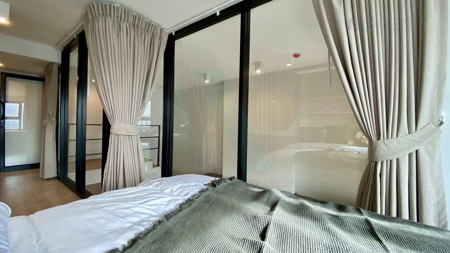 รูป ให้เช่าคอนโด ไอดีโอ พระราม 9 - อโศก อาคาร 1 ชั้น 32 Duplex 2 ห้องนอน ขนาด 52 ตรม ใกล้ MRT พระราม 9 - รูปที่ 6/8