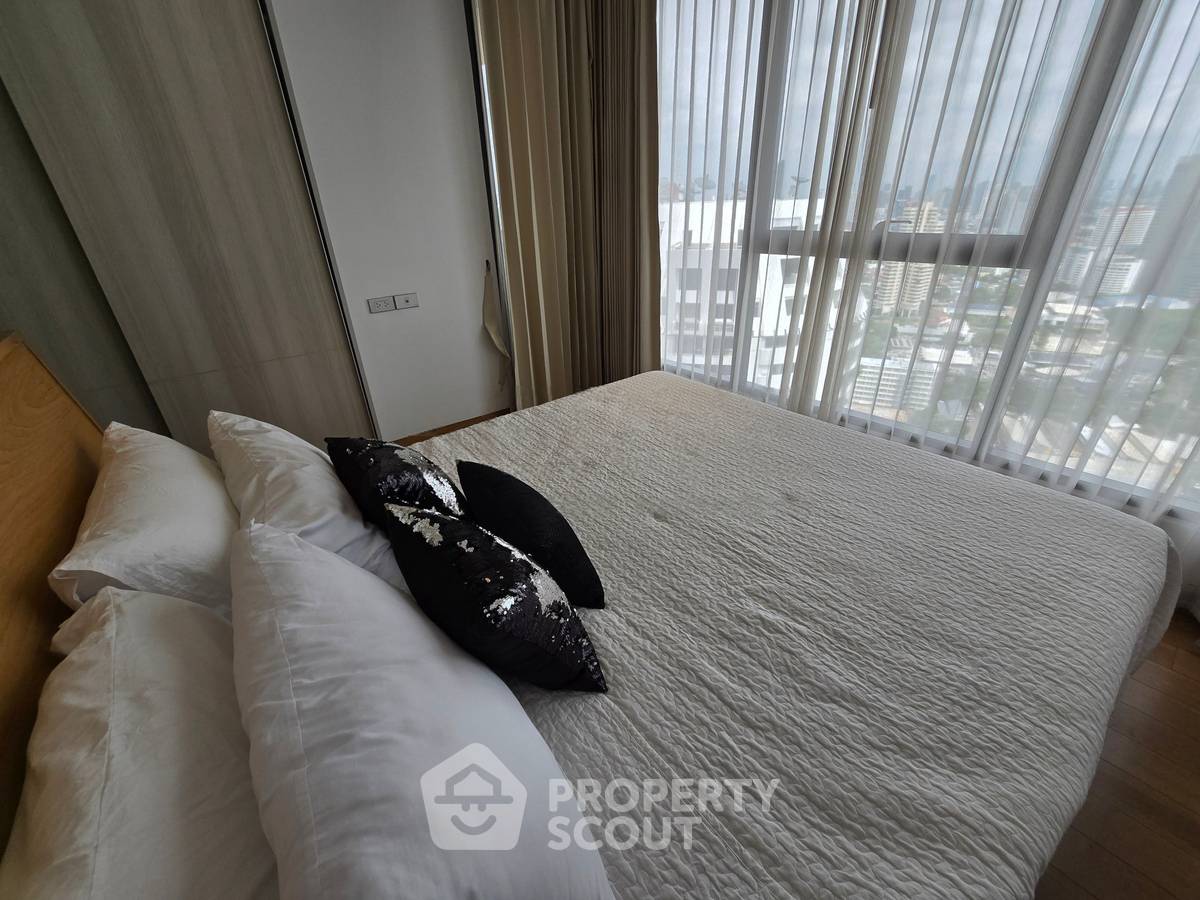 picture 2-BR Condo at The Lumpini 24 near BTS Phrom Phong (ID 2742176) - 6/23