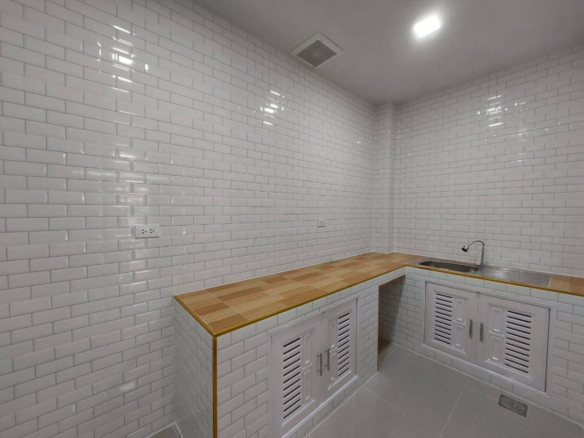 รูป กรุงทอง สายไหม 33 เริ่มต้นชีวิตครอบครัว กับบ้านหลังแรก บ้านรีโนเวทใหม่  - รูปที่ 7/10