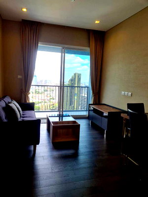 ขายคอนโด : ขาย คอนโด The Saint Residences ปากทางลาดพร้าว 56 ตรม ชั้น25 อาคารC 2นอน2น้ำ