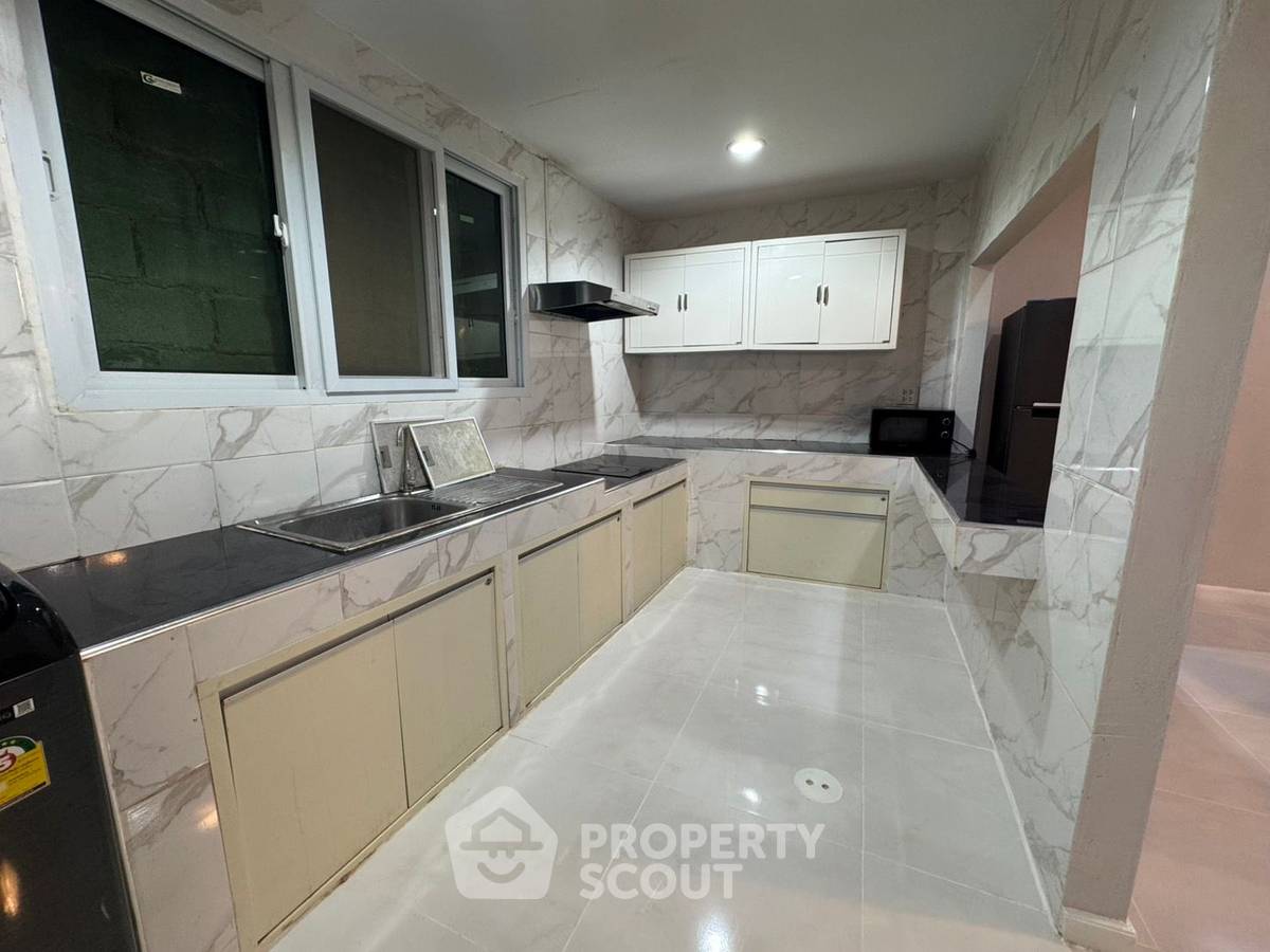 รูป ทาวน์เฮ้าส์ 2-ห้องนอน ใกล้ BTS ปุณณวิถี (ID 2078716) - รูปที่ 9/22