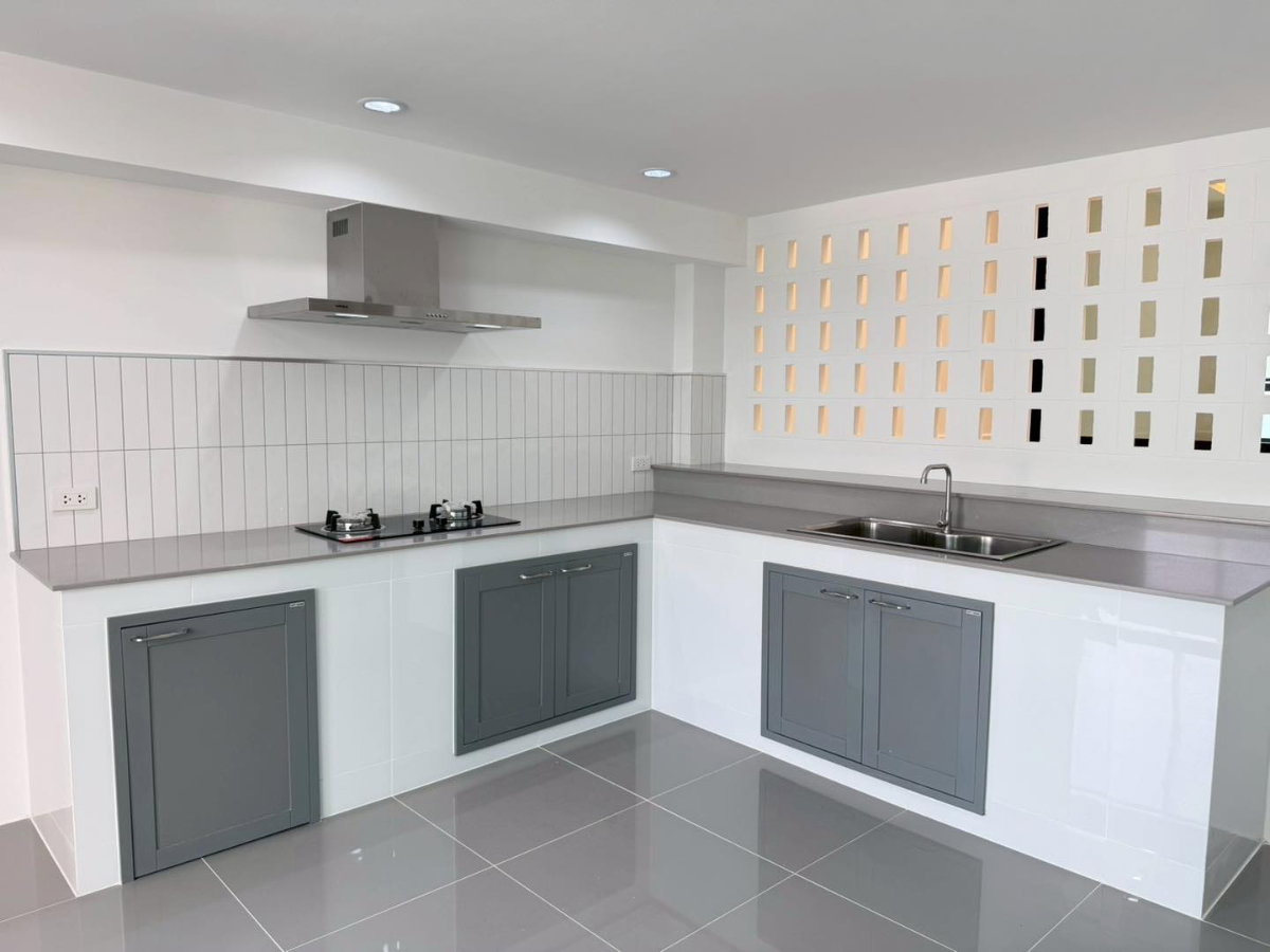 รูป ทาวน์โฮม 4.5ชั้น พร้อมลิฟต์ -สุขุมวิท101 (Sukhumvit 101) ตกแต่งใหม่พร้อมอยู่ -ทำเลใกล้ BTS ปุณณวิถี สายสีเหลือง - รูปที่ 18/56