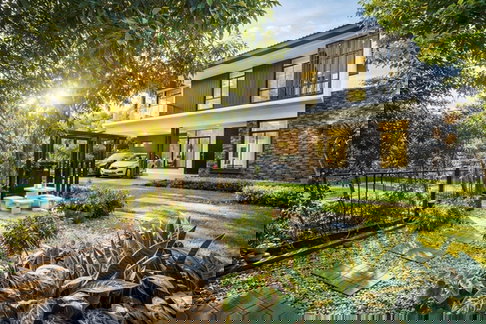 บ้านเดี่ยว 2 ชั้น ดีไซน์ทันสมัย 4 น้ำ ใกล้นิคมอัญธานี 1 กม. 4นอน พร้อมเฟอร์ฯครบ 8แอร์ มัณฑนา อ่อนนุช-วงแหวน4