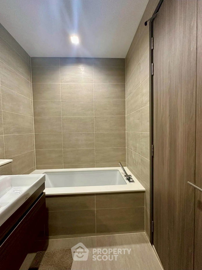 รูป คอนโด 2-ห้องนอน ที่ ริธึ่ม เจริญกรุง พาวิลเลี่ยน ใกล้ BTS สะพานตากสิน (ID 2801448) - รูปที่ 15/17