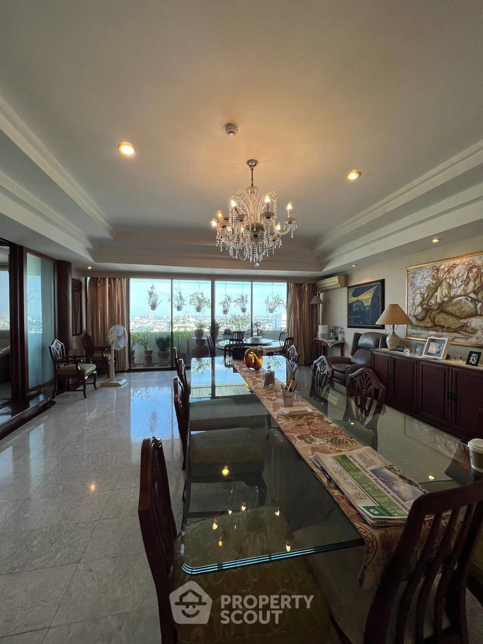 รูป คอนโด 4-ห้องนอน ที่ โอเรียลเต็ล ทาวเวอร์ คอนโดมิเนียม ใกล้ BTS เอกมัย (ID 2801443) - รูปที่ 2/30