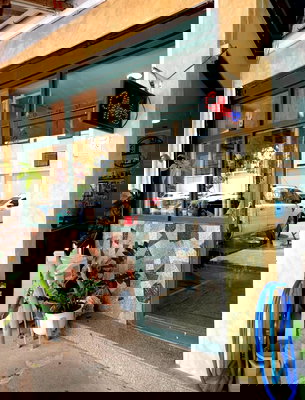 เช่าอาคารพาณิชย์ ถนนประดิพัทธ์ : เช่า 35,000 บาท / เดือน สัญญาเช่า 3 ปีใจกลางเมือง จตุจักร ใกล้ MRT สถานีรถไฟกรุงเทพอภิวัฒน์ 
ชมรมมังสวิรัติ ห้างเจเจมอลล์