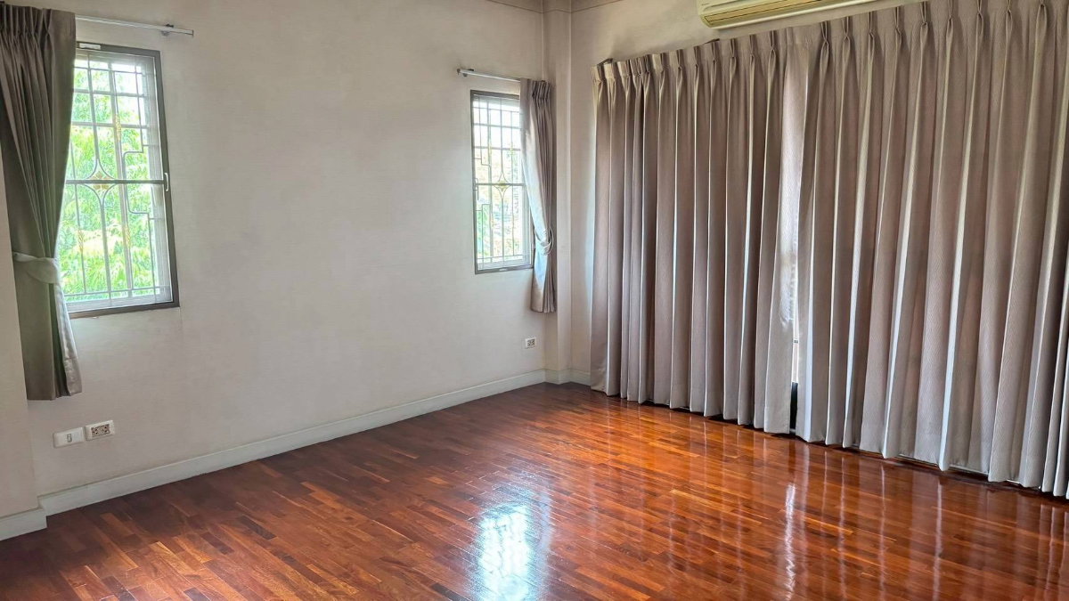 รูป ขายบ้านเดี่ยวหลังมุม สภาพนางฟ้า!   หมู่บ้านเศรษฐสิริ (เสรีไทย-สุขาภิบาล 2) ทำเลทอง ใกล้วงแหวนตะวันออก และสวนสยาม - รูปที่ 11/15