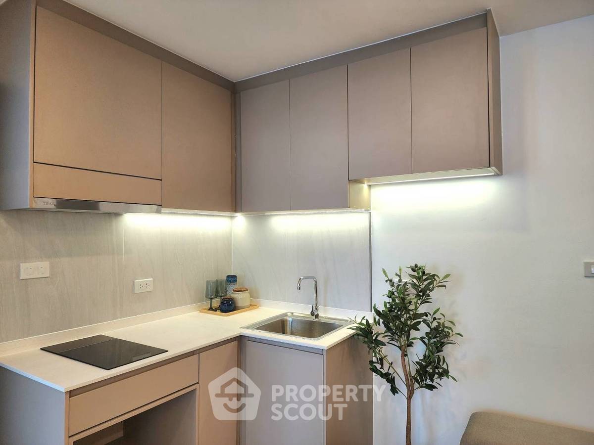 picture 1-BR Condo at The Kris Ratchada 17 near MRT Sutthisan (ID 2800294) - 4/10