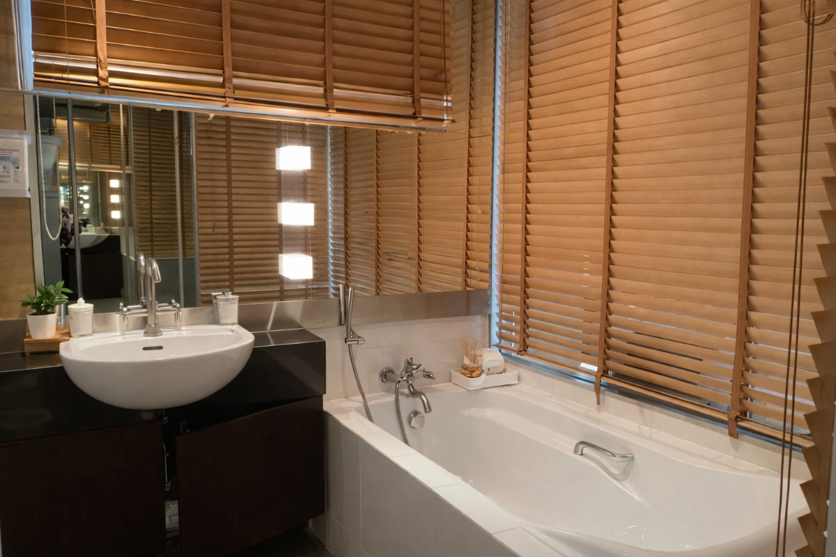 picture 🚆 Prime Condo Location For Rent 📌 The Height Condominium (Line: @rent2022) | Near BTS Thonglor ✨ Ready to move in! ✨ 📌 Ref Code: A07971 - 10/12