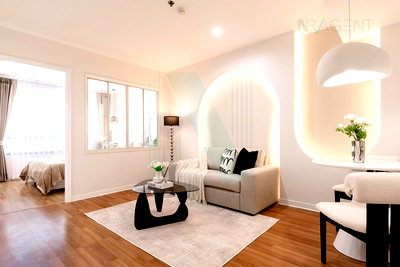 Condos for sale : For Sell Condo LUMPINI PLACE PHAHOL - SAPHANKHWAI Building B, Floor 22,1 bed room, Room size 35 sqm