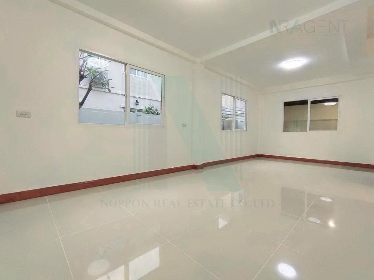 รูป 📌 ขายบ้านแฝด โครงการ ศุภาลัย วิลล์ ราชพฤกษ์-บางบัวทอง 2 ชั้น 4 ห้องนอน 2 ห้องน้ำ - รูปที่ 5/8