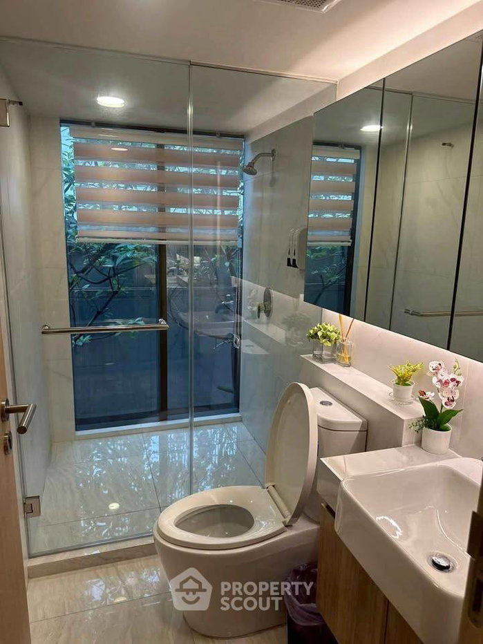 picture 2-BR Condo at Walden Asoke near MRT Sukhumvit (ID 2799598) - 27/48