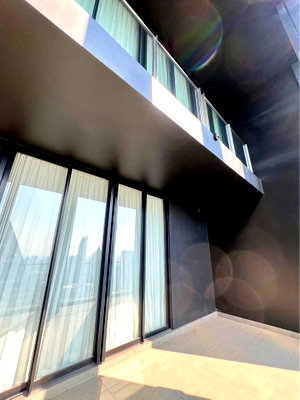Condos for rent : Noble Ploenchit luxury duplex 3 Bedroom condo for rent in Ploenchit