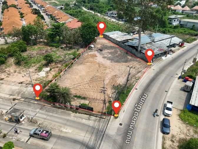 ให้เช่าที่ดิน ทำเลดี ติดถนนเส้นหลัา หนองไม้แก่น บางละมุง พัทยา