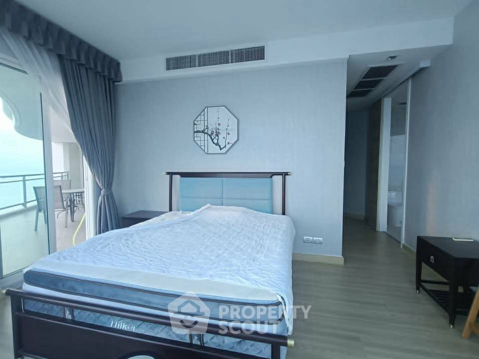 รูป คอนโด 3-ห้องนอน ที่ รีเฟล็คชั่น จอมเทียน บีช พัทยา ใกล้ เมืองพัทยา (ID 2801514) - รูปที่ 12/16