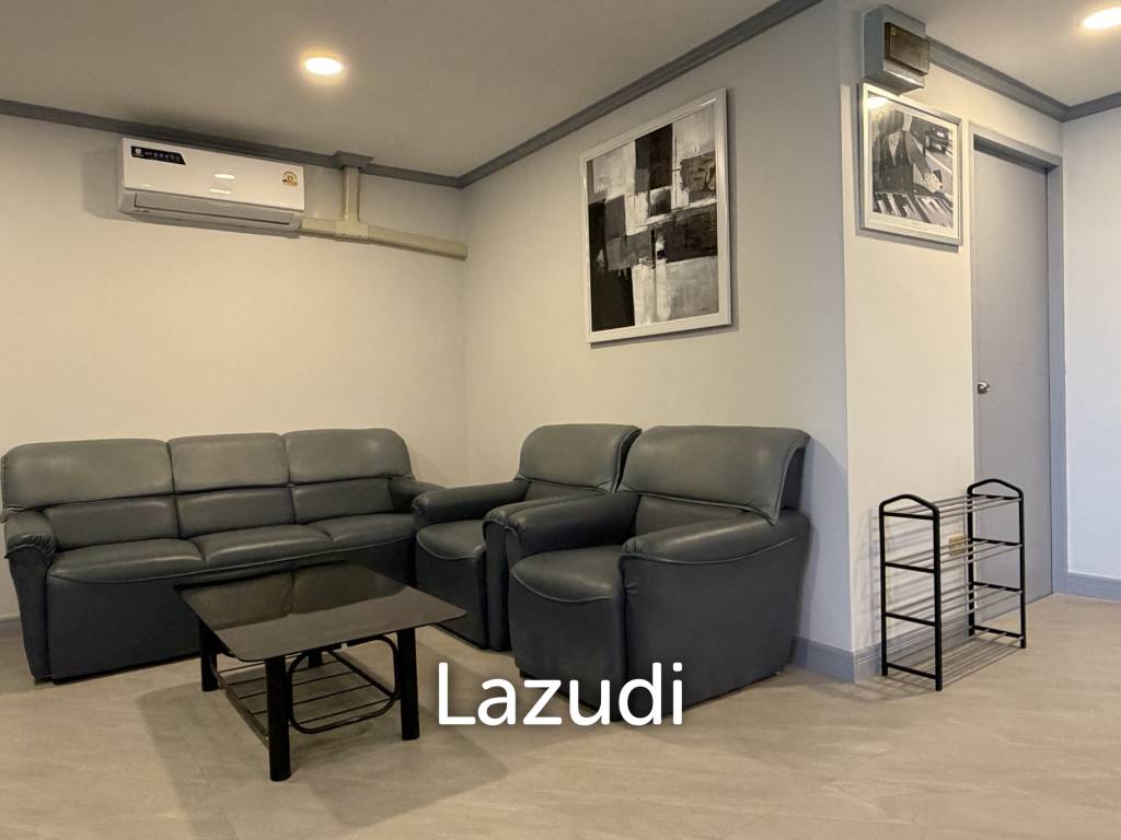 picture Newly Renovated 2-Bedroom Grandview Jomtien - 4/25