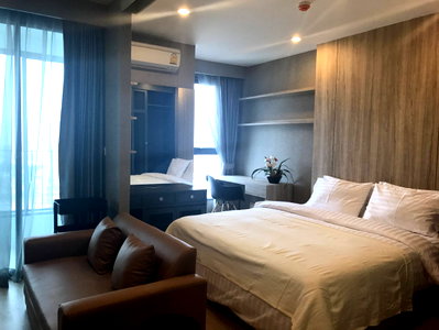 Condos for sale : Ideo Q Chula Samyan【𝐒𝐄𝐋𝐋 & 𝐑𝐄𝐍𝐓】🔥Modern luxury living, fully furnished with beautiful built-in furniture.🔥 Contact Line ID: @hacondo