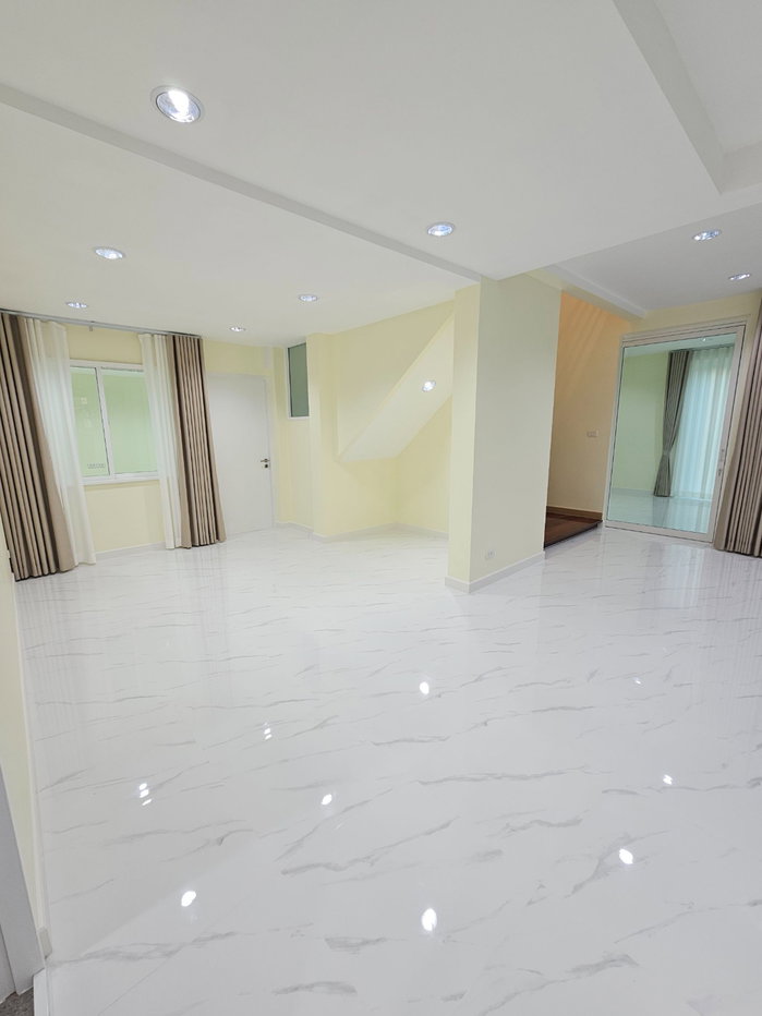 รูป ขายด่วน 📣 บ้านเดี่ยว 2 ชั้น เมืองทองธานี โครงการ 2 พร้อมที่ดินเปล่า กว้างขวาง 310 ตร.วา 🏡 094-429-7915 (เปิ้ล) ☎️  - รูปที่ 7/25