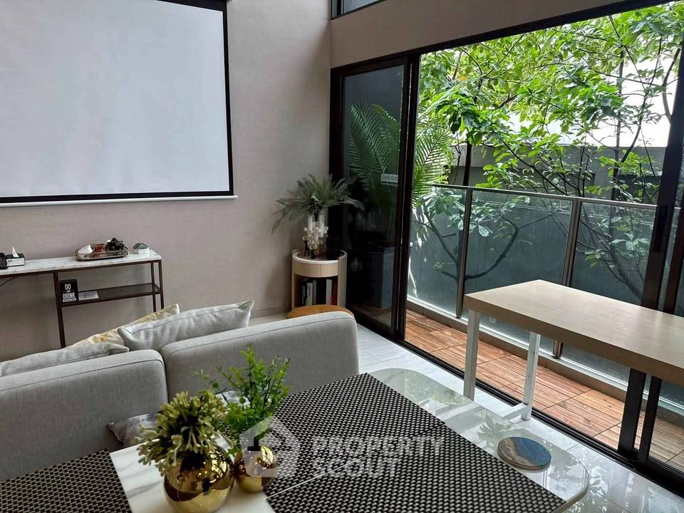 picture 2-BR Condo at Walden Asoke near MRT Sukhumvit (ID 2799598) - 6/48