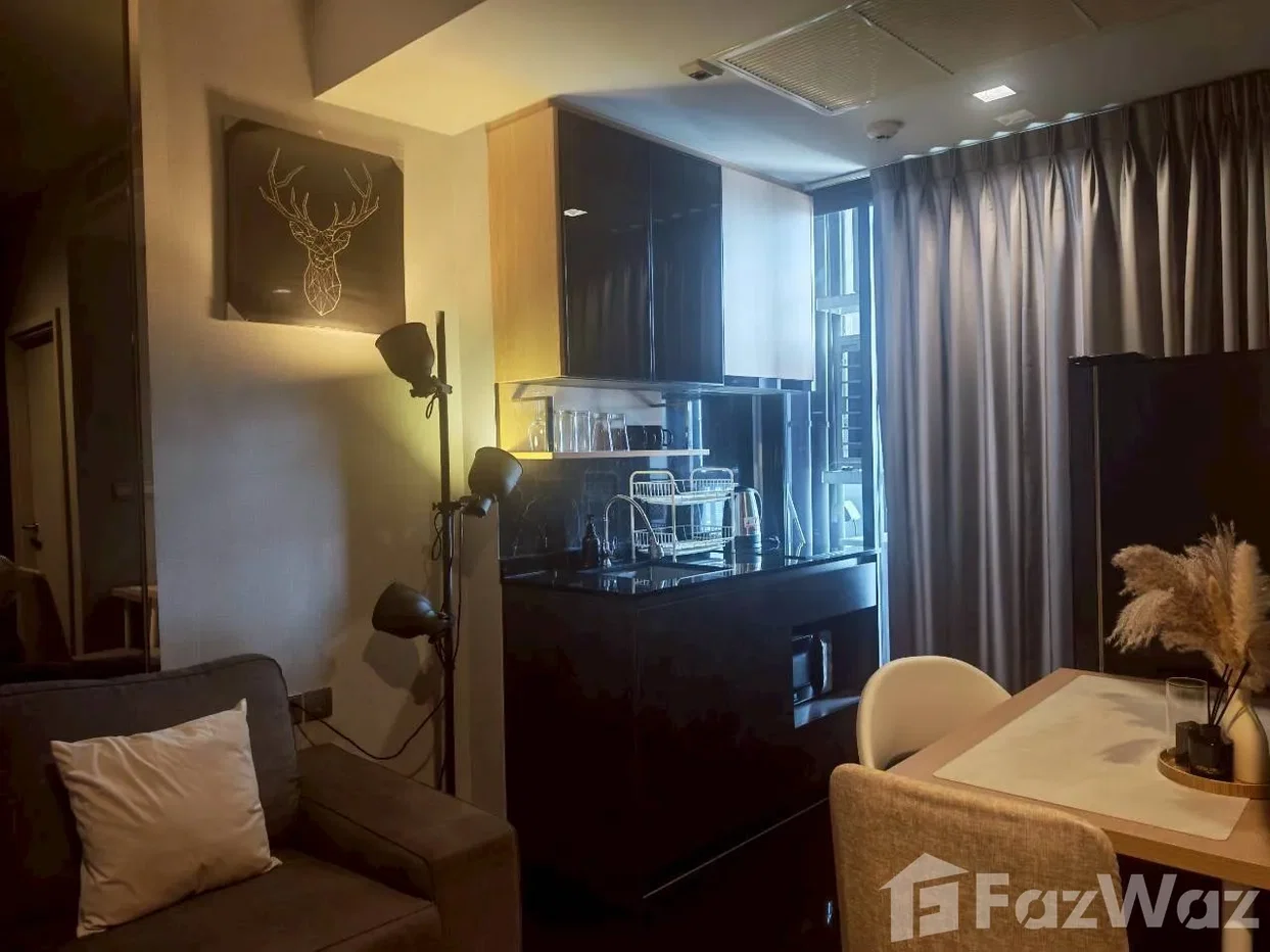 picture The Line Jatujak - Mochit in Chatuchak 6181028 - 4/7