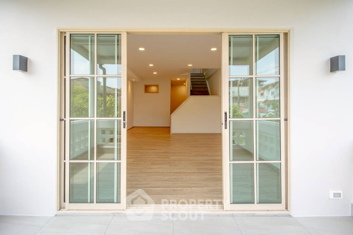 รูป ทาวน์เฮ้าส์ 3-ห้องนอน ที่ หมู่บ้านสินทวีโครงการ 8 พระราม 2 ใน จอมทอง (ID 2799479) - รูปที่ 4/26