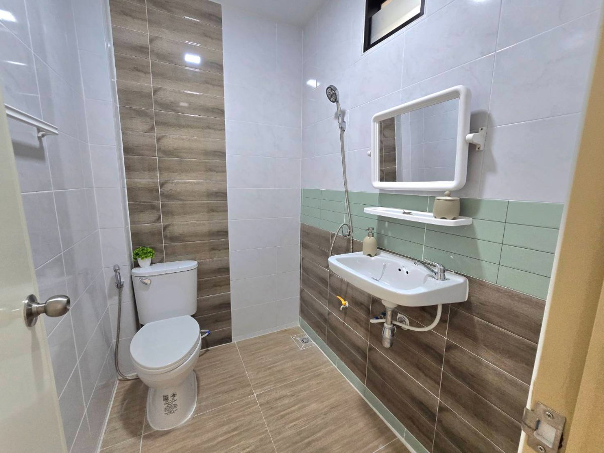 รูป ทาวน์เฮ้าส์ 2 ชั้น รีโนเวทใหม่ หมู่บ้านพีรวัส ซอยเพิ่มสิน 56 ตรงข้ามสวนน้ำสายไหม ถนนเมน ทำเลดี เดินทางสะดวก - รูปที่ 16/32