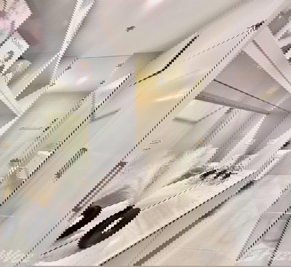 picture 1 Bedroom Condo for rent at Noble Ploenchit 1941646 - 5/7