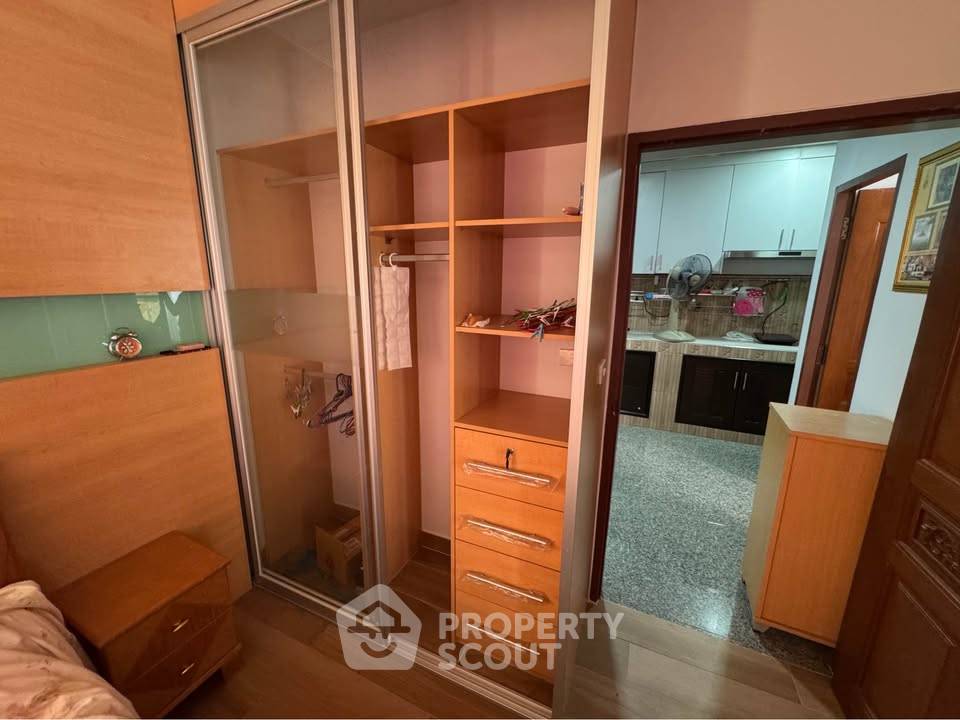 picture 2-BR Condo at Pathumwan Resort near BTS Phaya Thai (ID 2798918) - 8/9