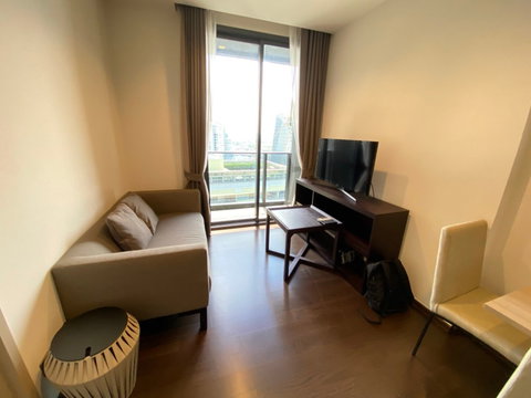 For Rent : The Line Ratchathewi (1bed) 35 sq.m. 25,000 THB Tel. 0924235675 Cate