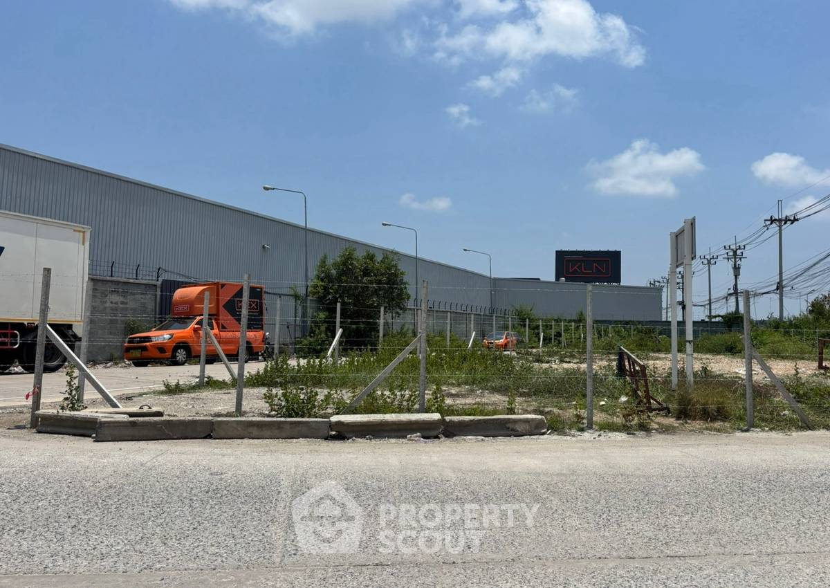 picture 880 m² Land for Sale in Bang Pla (ID 2801566) - 2/3