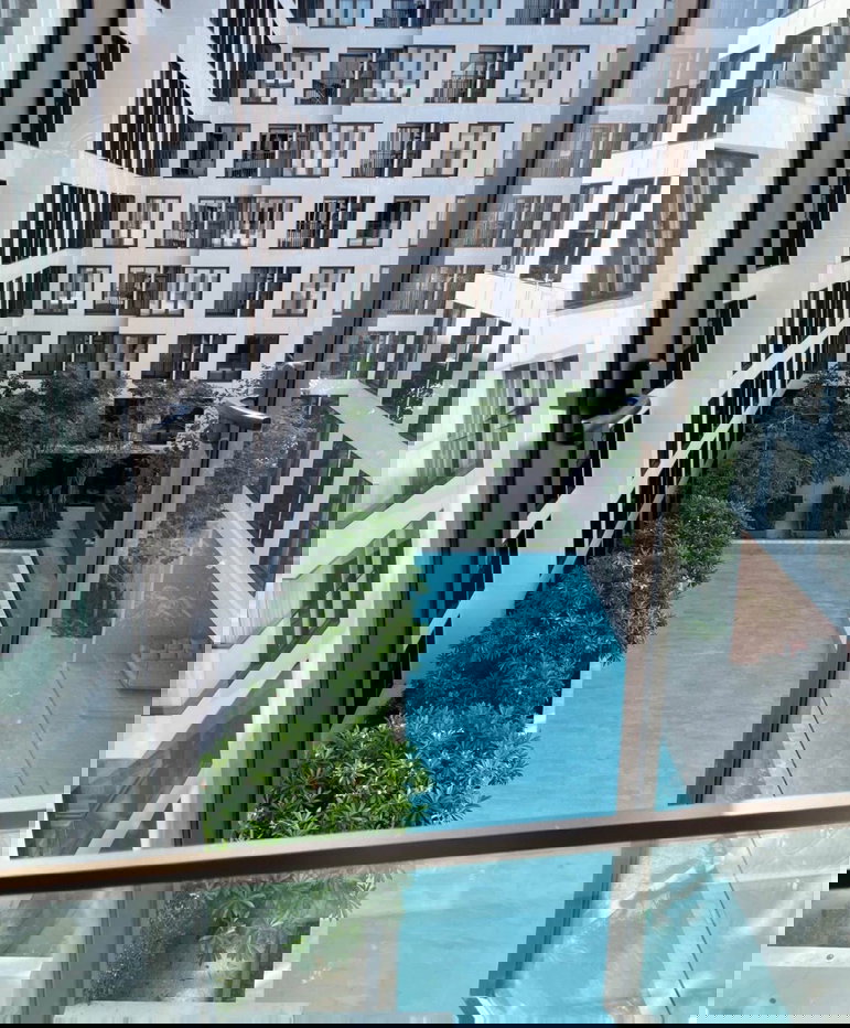 picture Chapter Thonglor 25 - 7/9