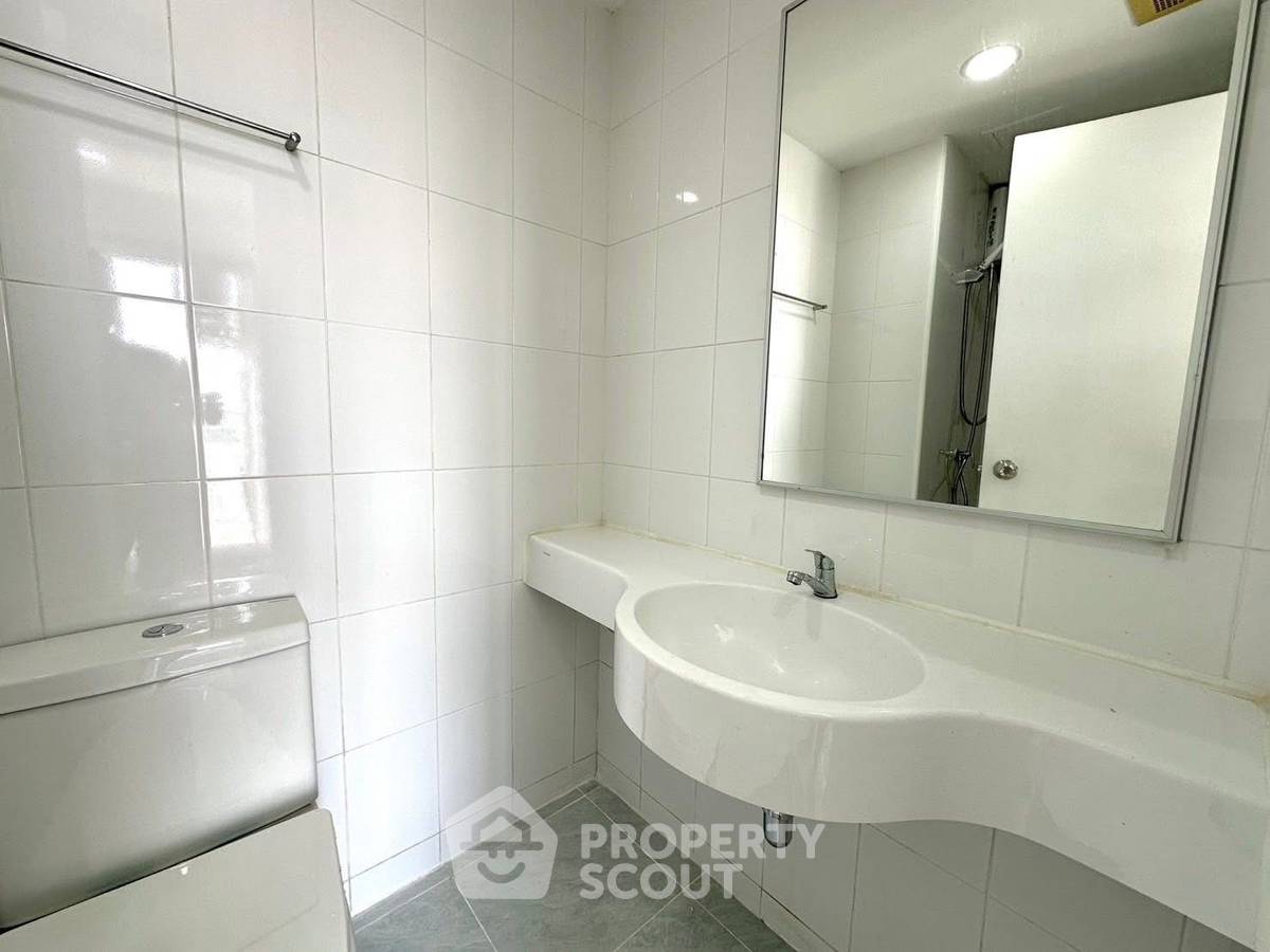 picture Studio Condo at Lumpini Condo Town North Pattaya-Sukumvit close to Naklua (ID 2800007) - 8/22