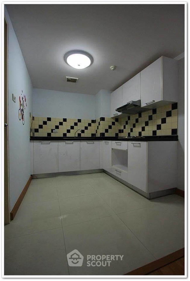 picture 2-BR Condo at Chateau In Town Ratchada 17 near MRT Sutthisan (ID 2638731) - 6/7
